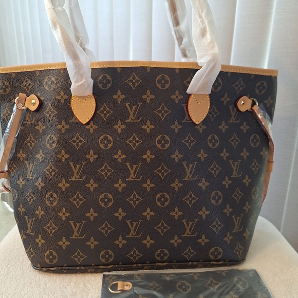 Designer Mono Tote - Picture 3 of 7